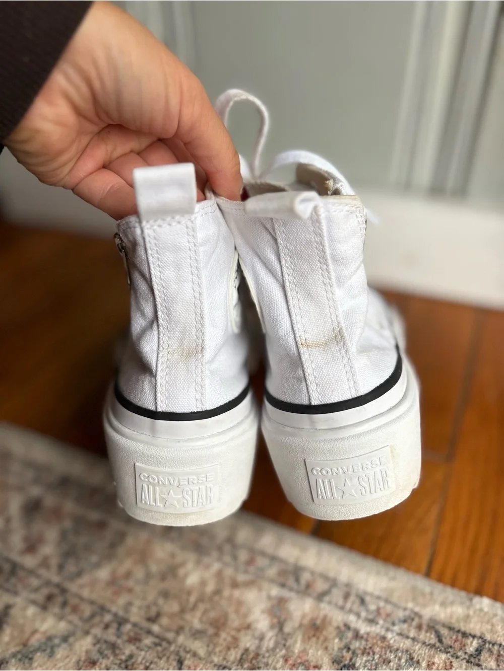 Kids 3Y White High-Top Canvas Sneakers with Side Zip Lug Sole